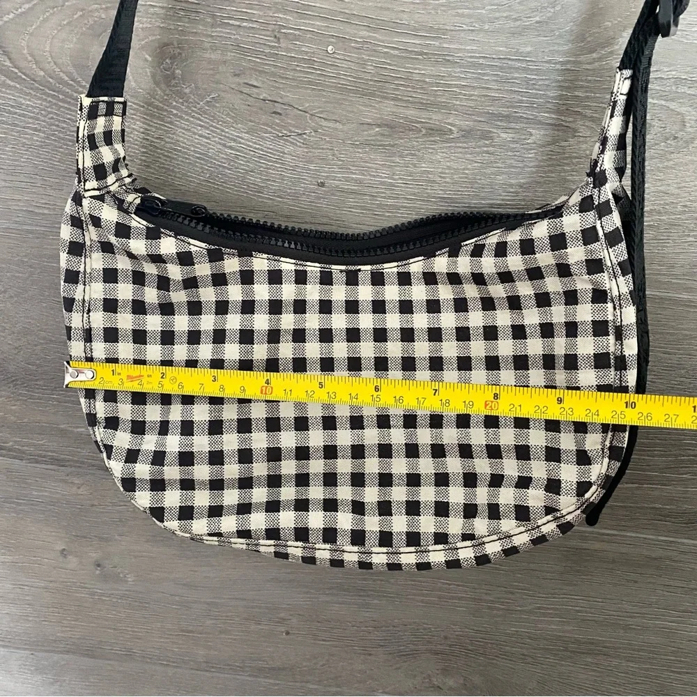 Baggu Nylon Gingham Crescent Bag - Picture 3 of 9